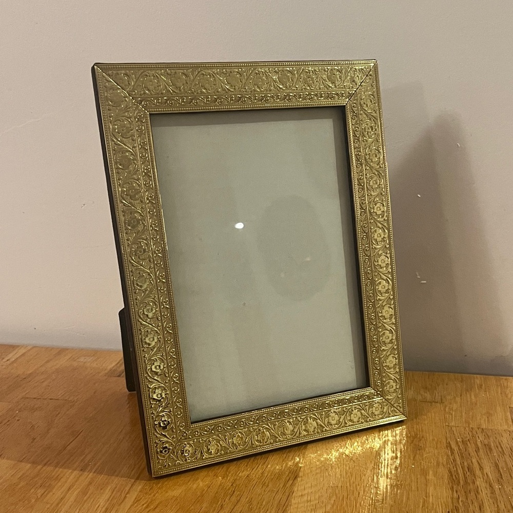 Ornate Photo Frame - Picture 2 of 3